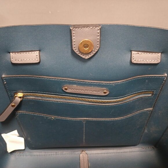 Banana Republic Gray Tote Bag - Picture 5 of 5